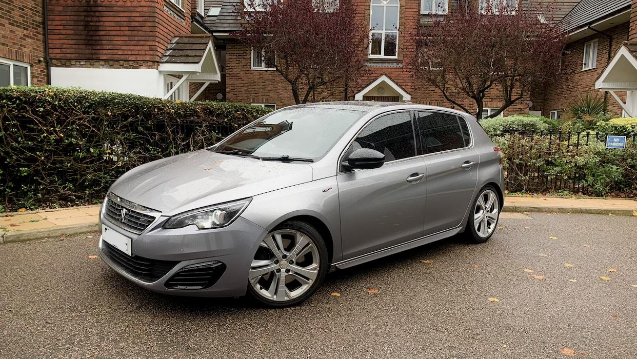Peugeot 308 2016 in South Croydon