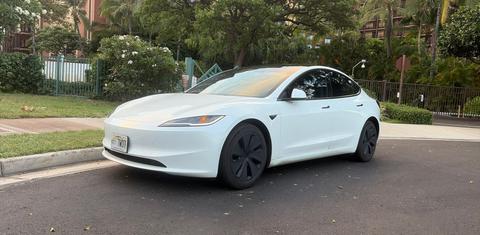 Tesla Model 3 2024