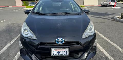 Toyota Prius c 2015
