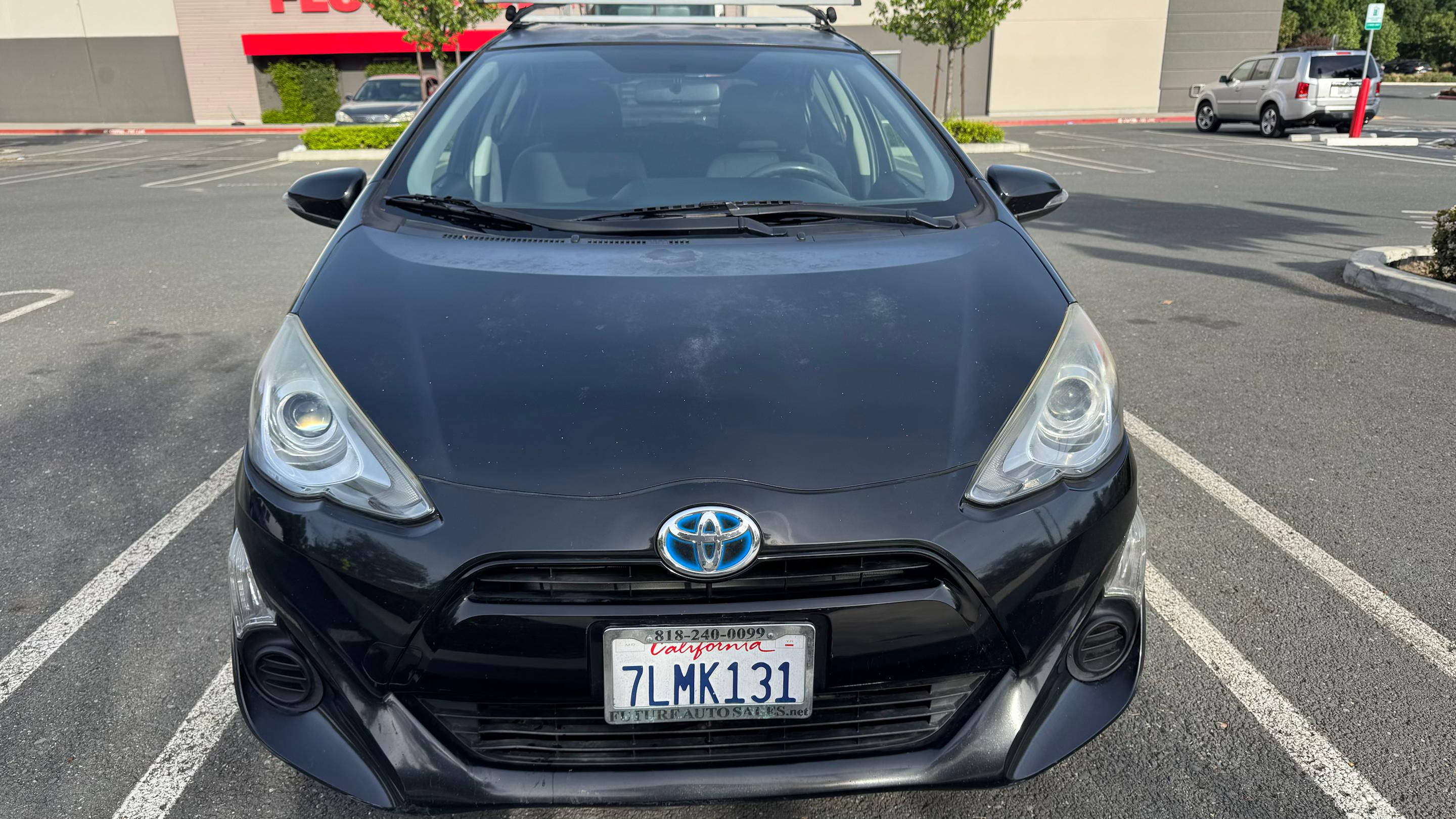 Toyota Prius c 2015 in 