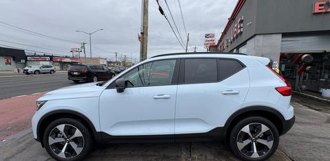 Volvo XC40 2026