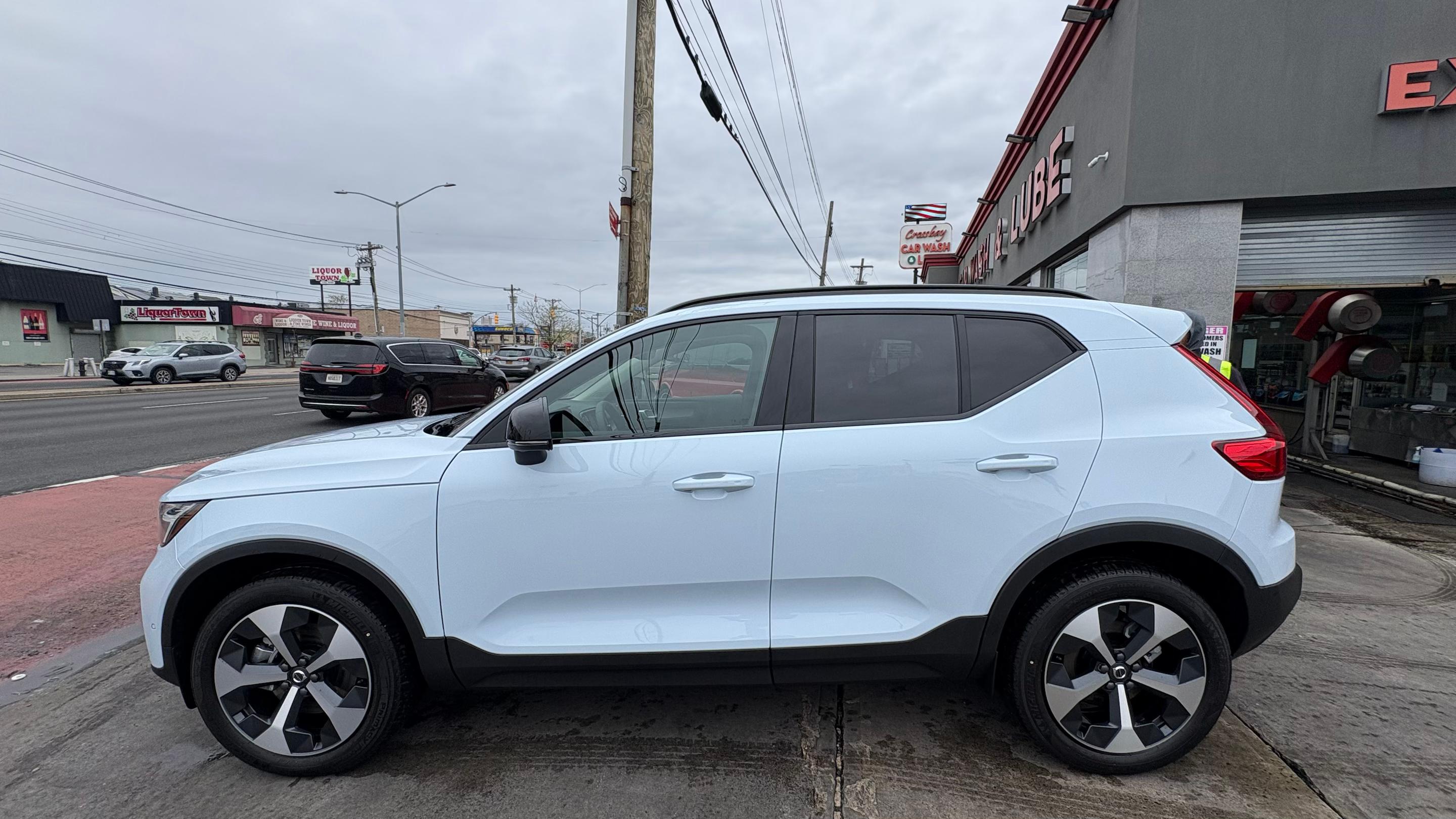 Volvo XC40 2026 in Kearny, NJ