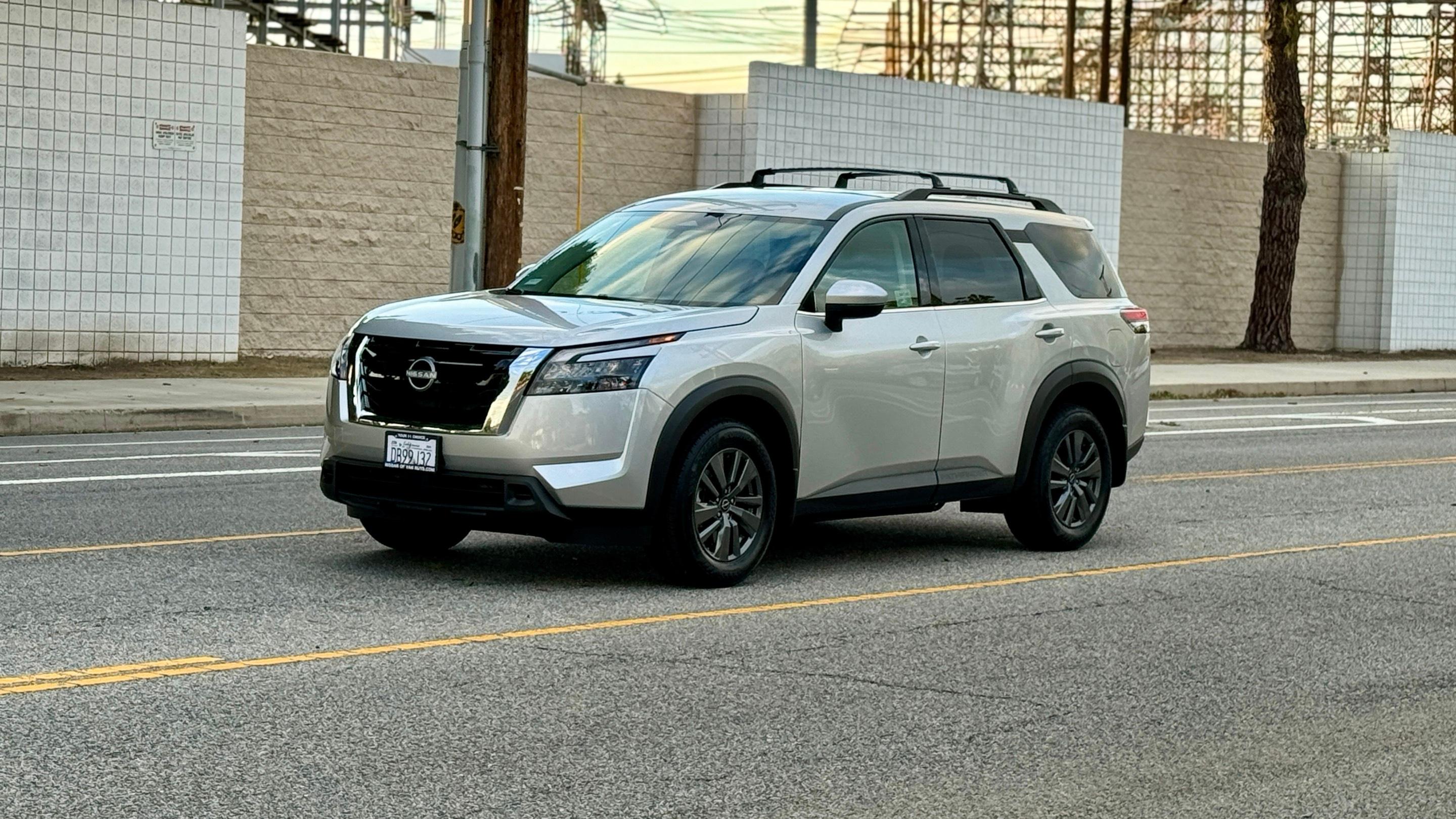 Nissan Pathfinder 2024 in South San Francisco, CA