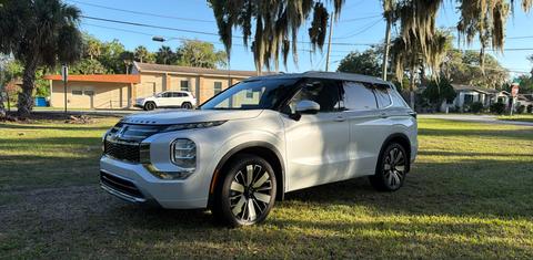 Mitsubishi Outlander 2026
