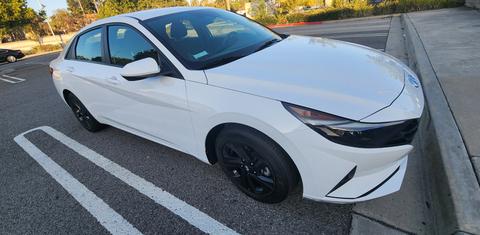 Hyundai Elantra 2023