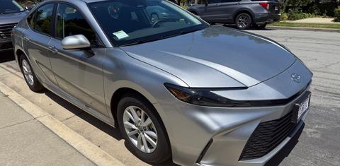 Toyota Camry Hybrid 2026