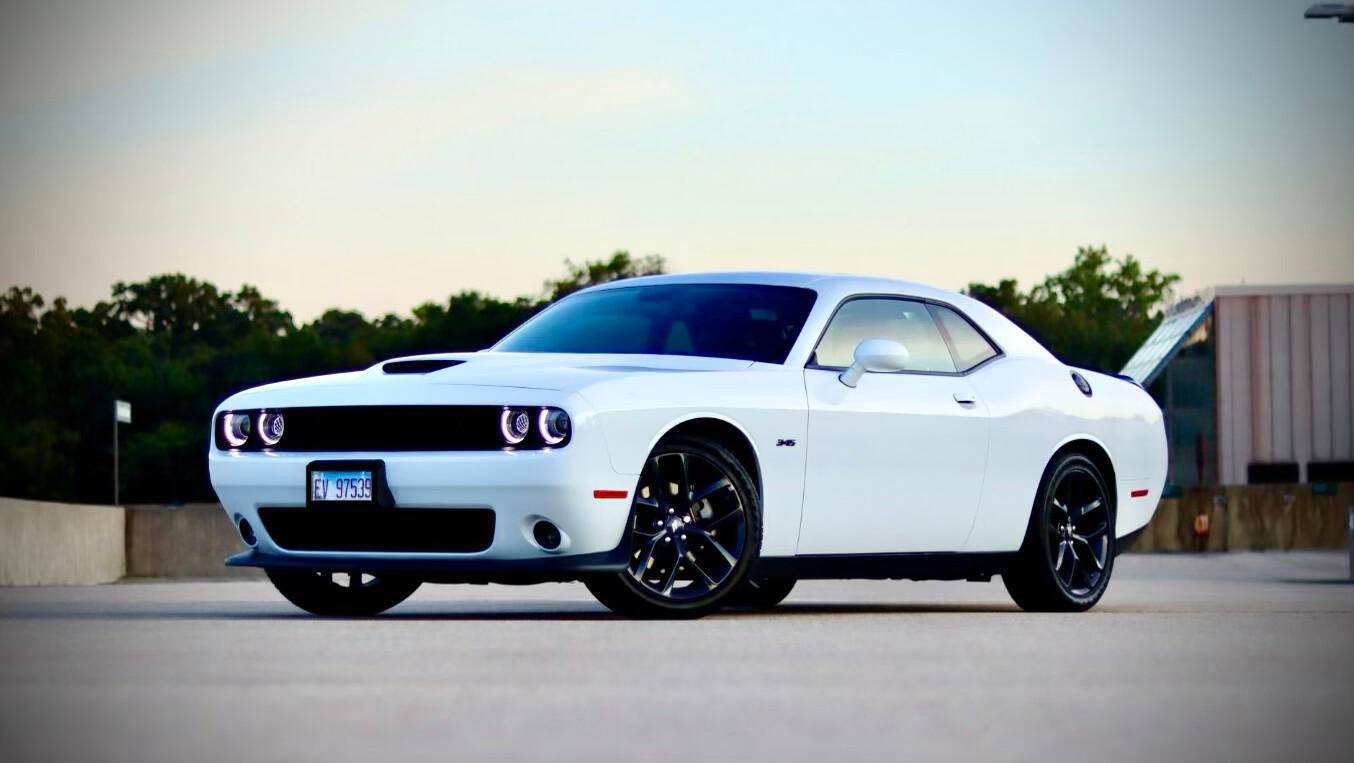 Dodge Challenger 2023 in Skokie, IL