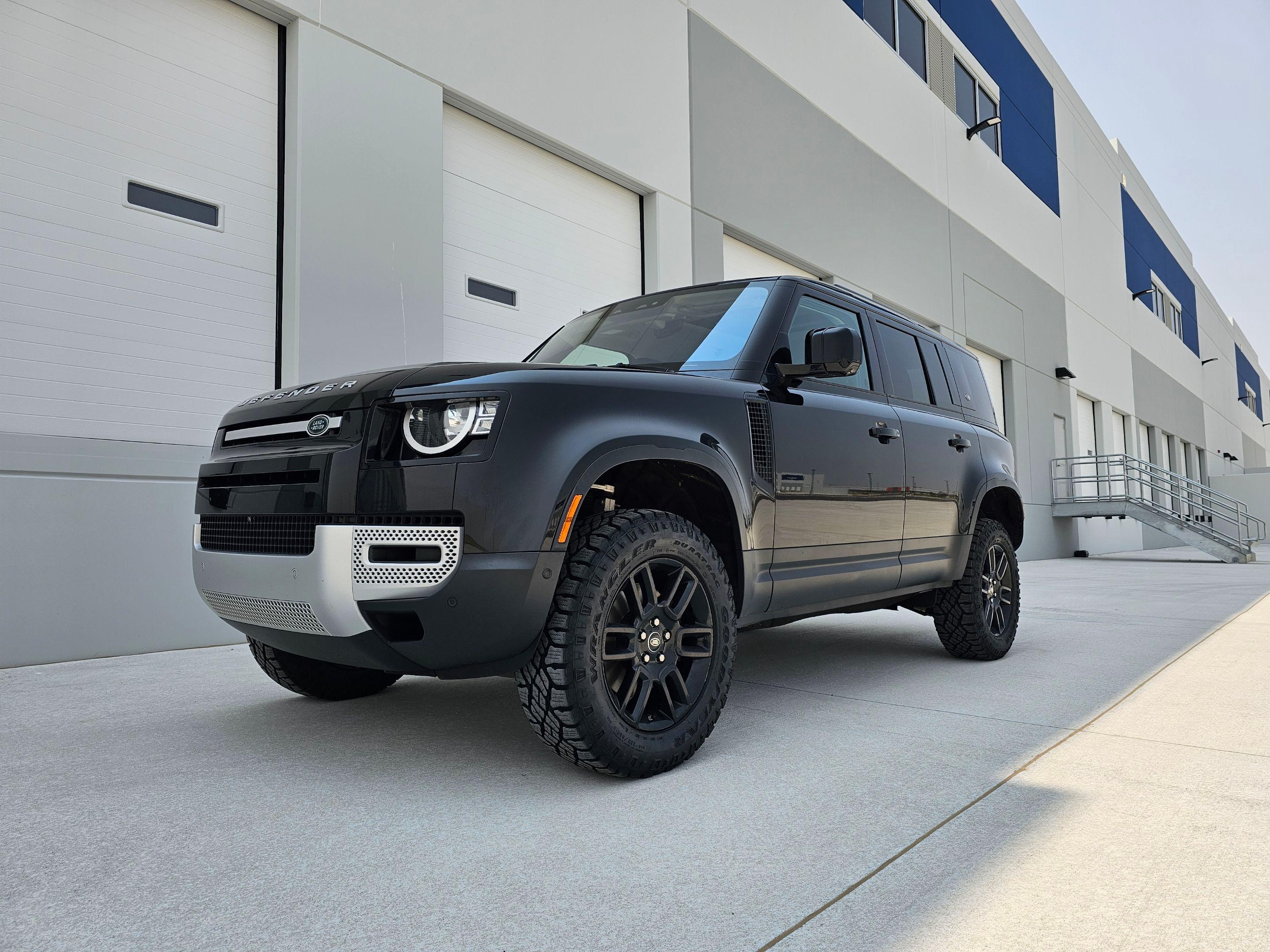 Land Rover Defender 2020 in 