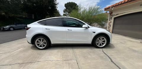 Tesla Model Y 2020