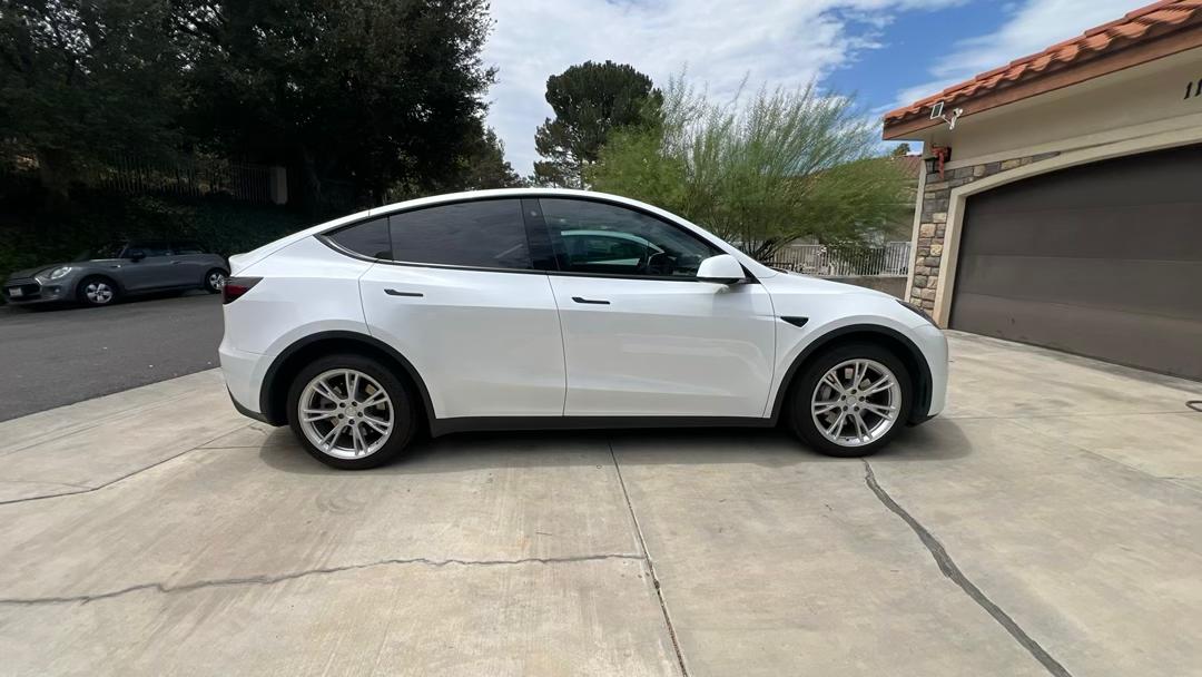 Tesla Model Y 2020 in Pomona, CA