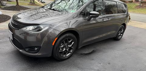 Chrysler Pacifica 2019