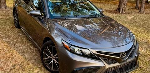 Toyota Camry 2021