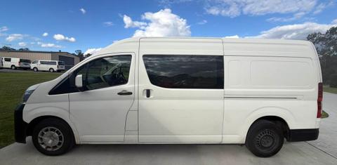 Toyota HIACE 2021