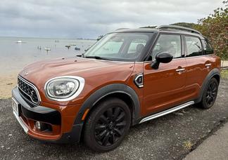 Mini Countryman car