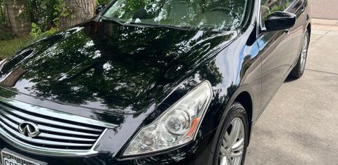 INFINITI G37 2012