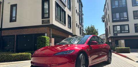 Tesla Model 3 2024