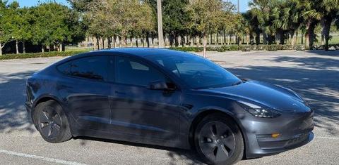 Tesla Model 3 2023