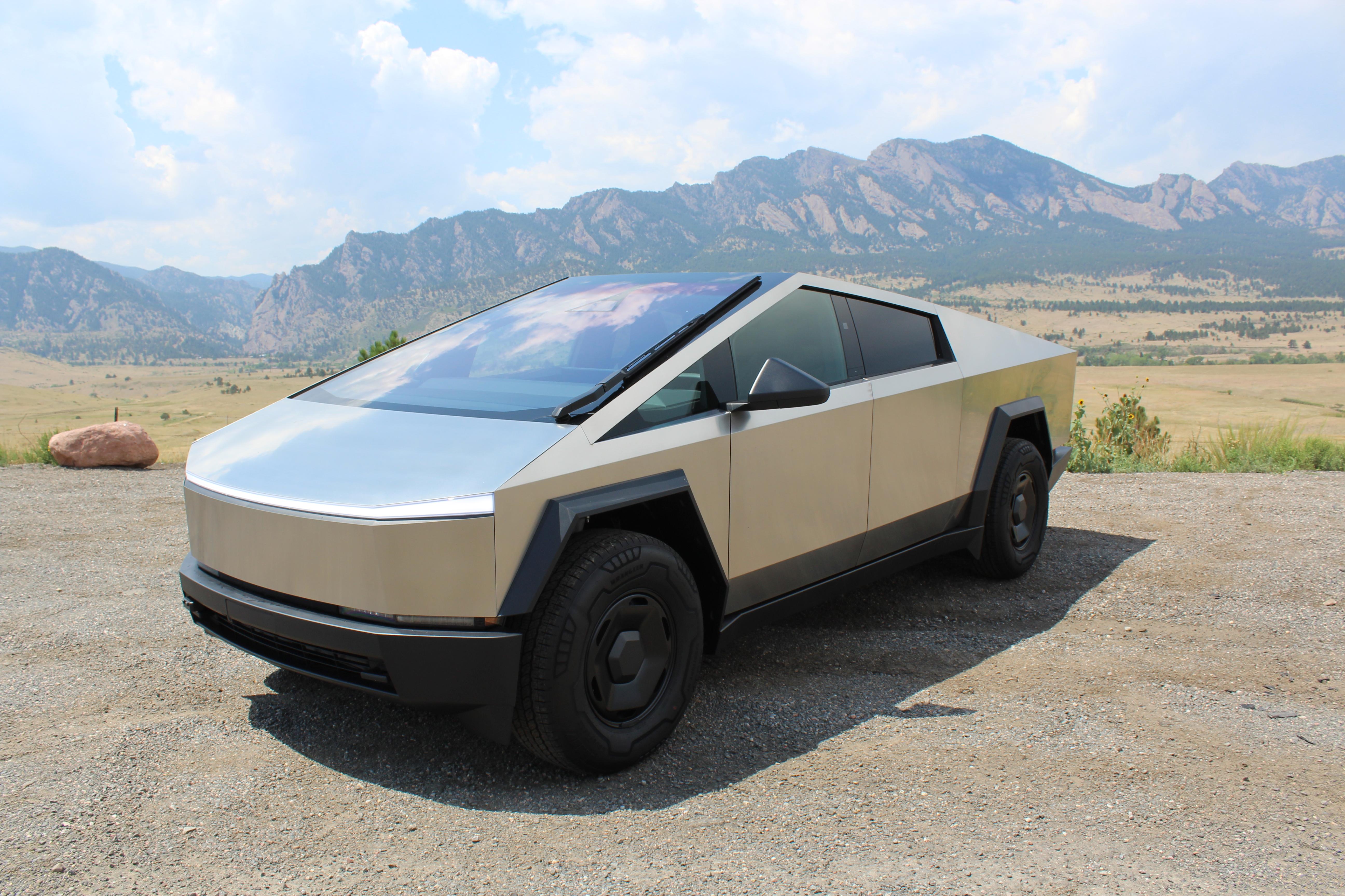 Tesla Cybertruck 2026 in Arvada, CO