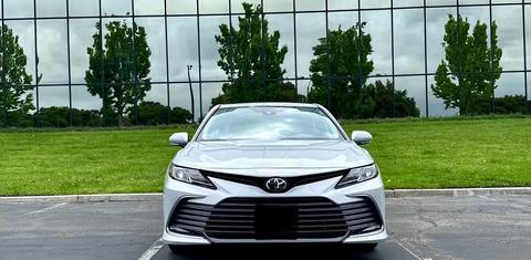 Toyota Camry 2019