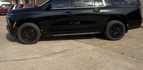 Chevrolet Suburban 2025