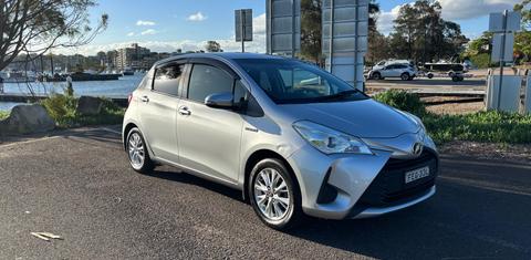 Toyota Vitz Hybrid 2018
