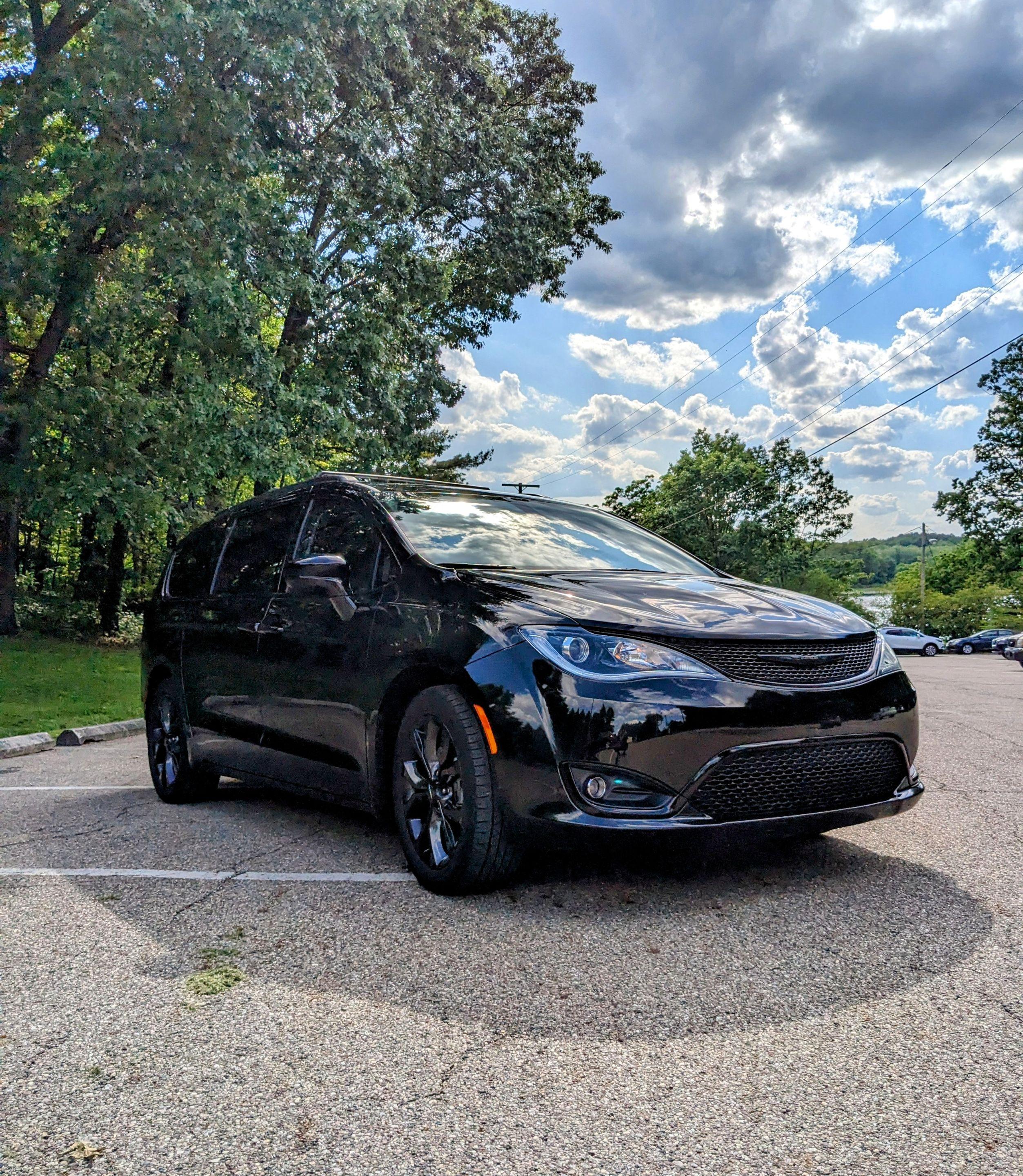 Chrysler Pacifica 2020 in Canton, OH