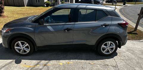 Nissan Kicks Play 2025