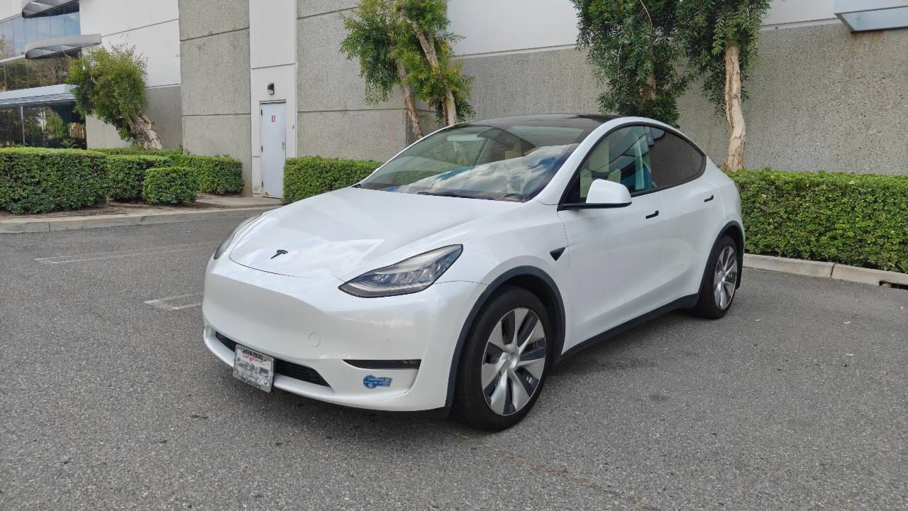 Tesla Model Y 2021 in Rancho Cucamonga, CA
