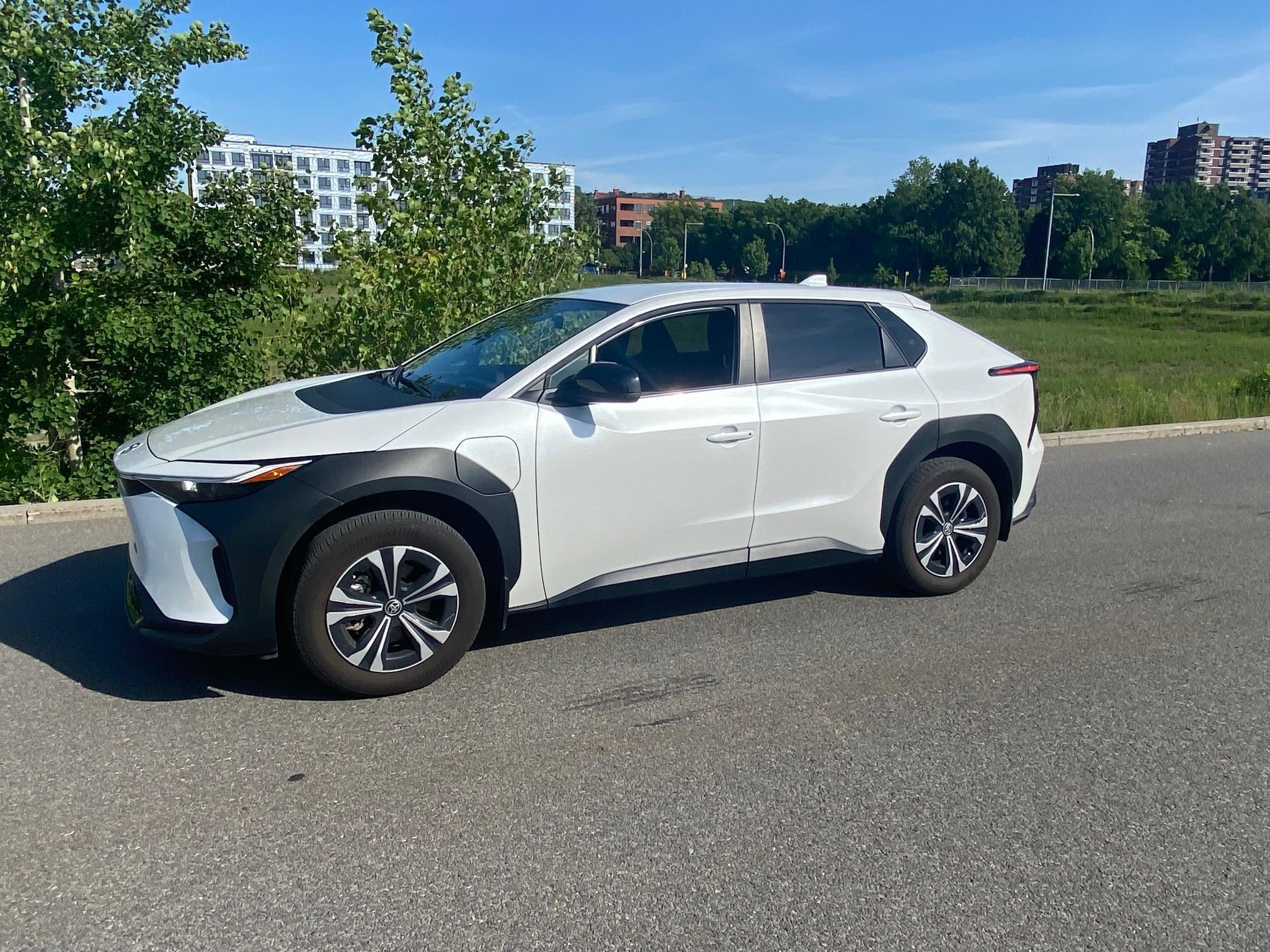 Toyota bZ4X 2024 in Mont-Royal, QC