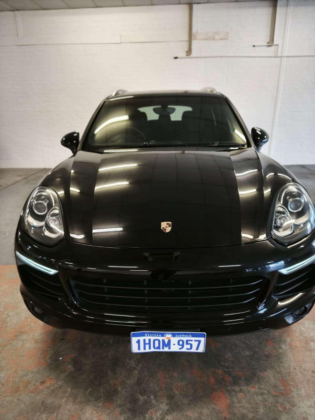 Porsche CAYENNE 2016 in Bentley