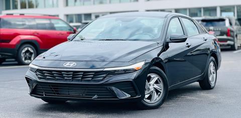 Hyundai Elantra 2025