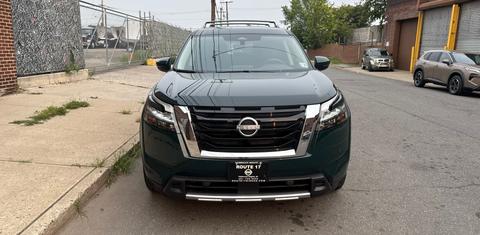 Nissan Pathfinder 2025