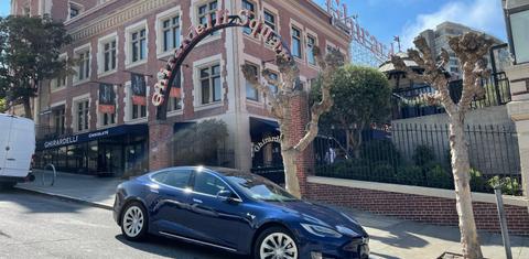 Tesla Model S 2018