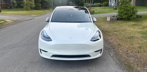 Tesla Model Y 2025