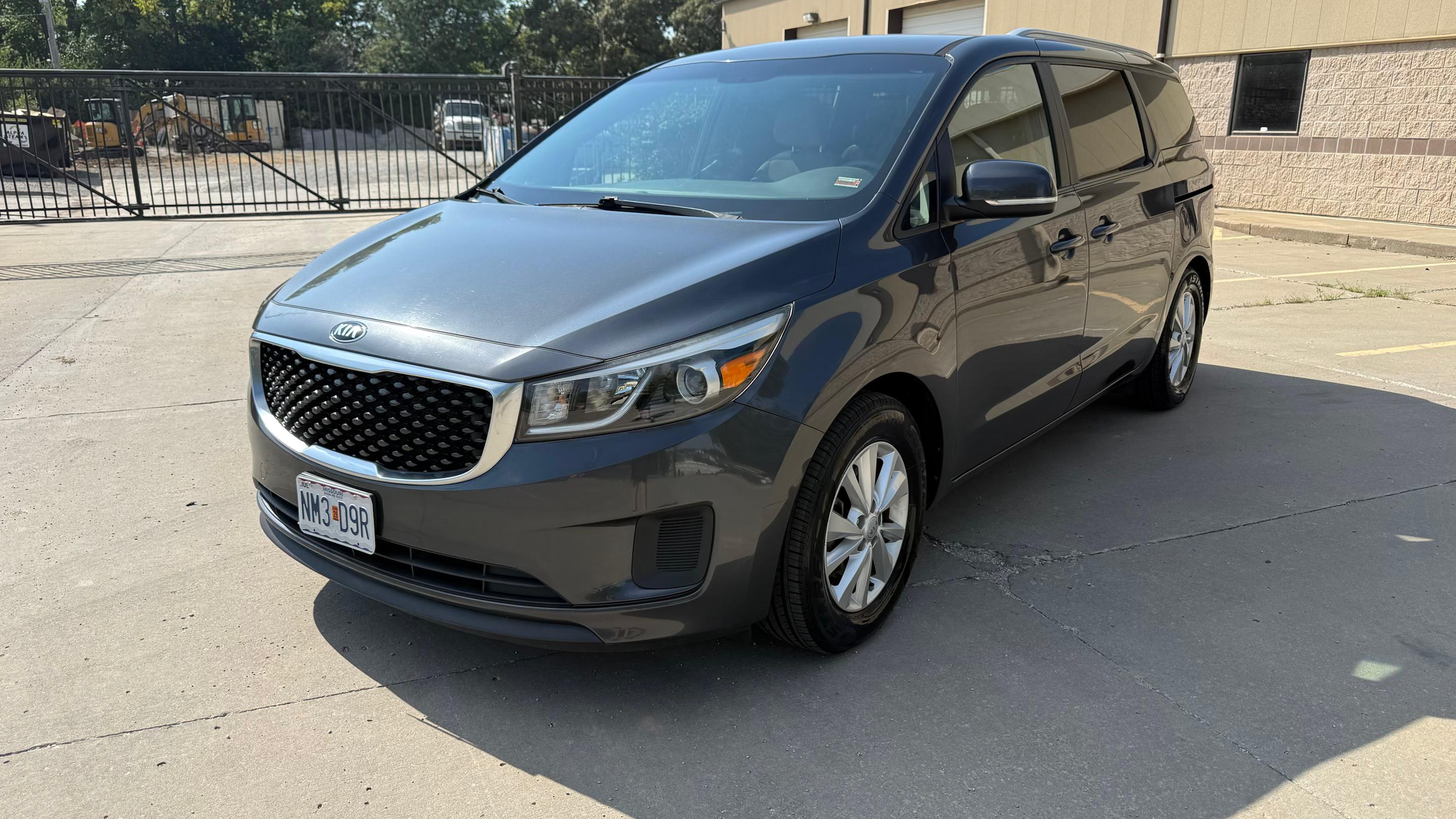 Kia Sedona 2016 in Liberty, MO