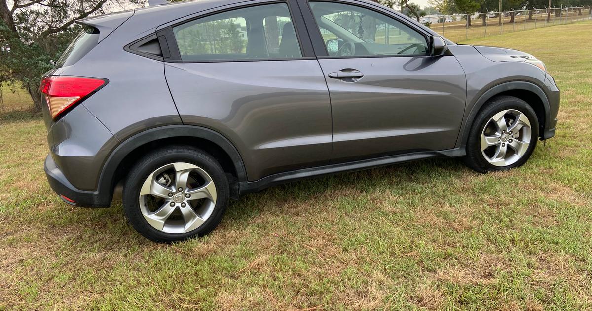 Honda HRV 2017 rental in Baton Rouge, LA by Suede T. Turo