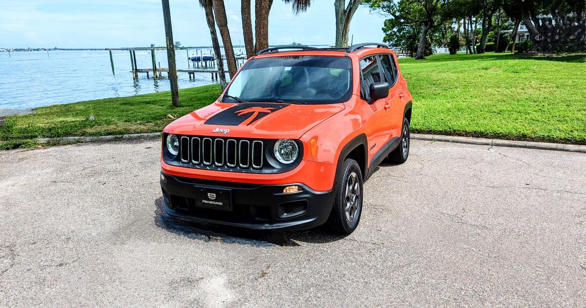 Jeep Renegade 2016 rental in Clearwater, FL by Kaitlyn V. Turo
