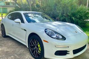 Porsche Panamera car