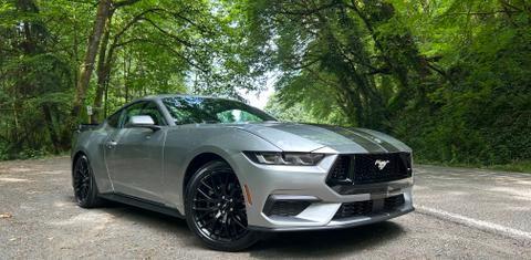 Ford Mustang 2024