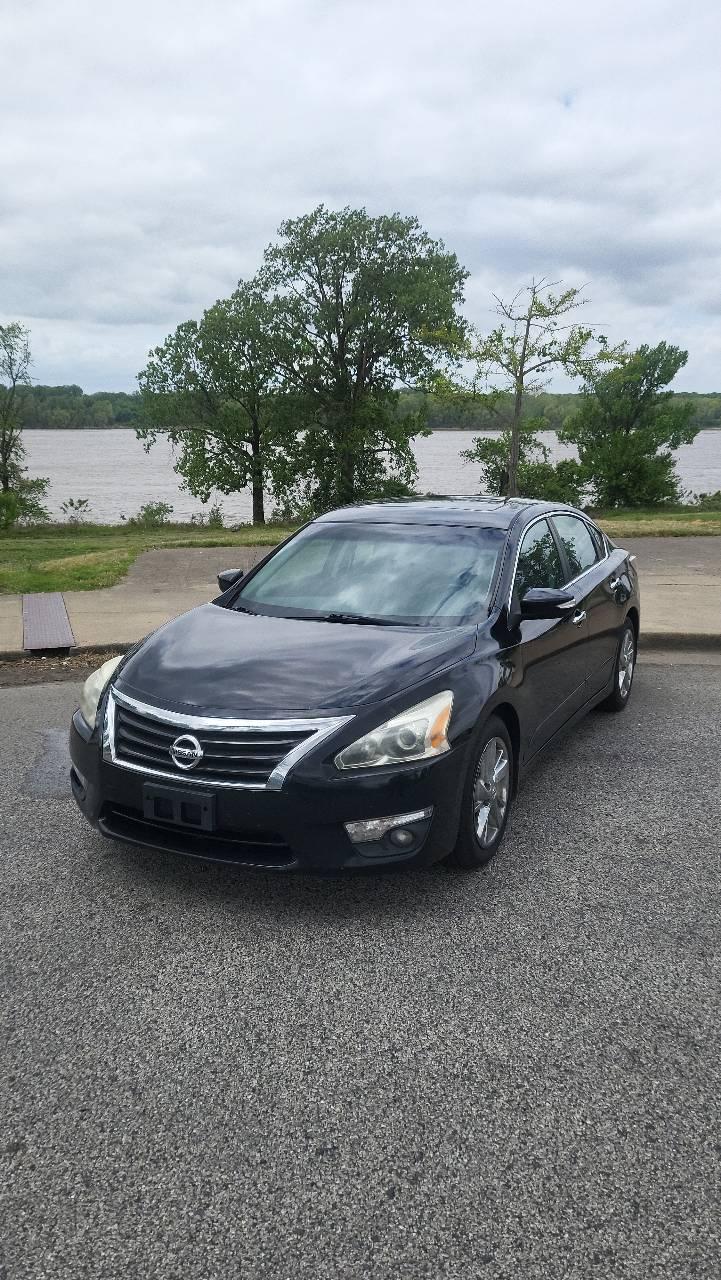 Nissan Altima 2014 in Memphis, TN