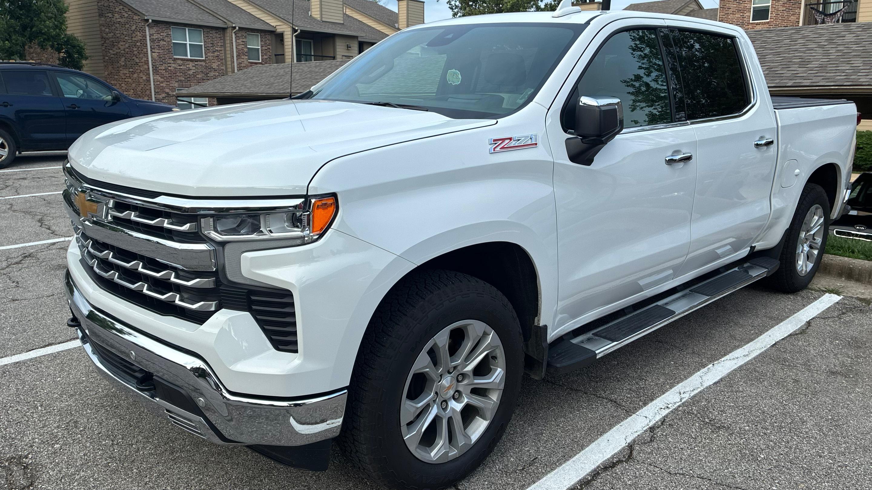 Chevrolet Silverado 1500 2026 in Overland Park, KS