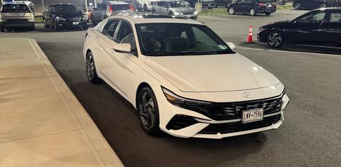 Hyundai Elantra 2024