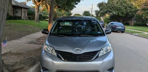 Toyota Sienna 2015