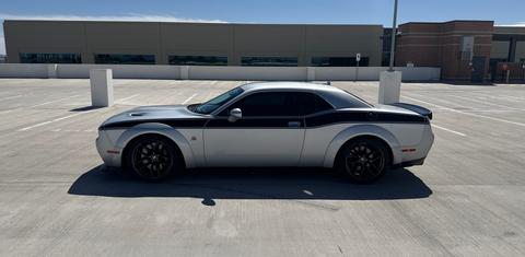 Dodge Challenger 2020