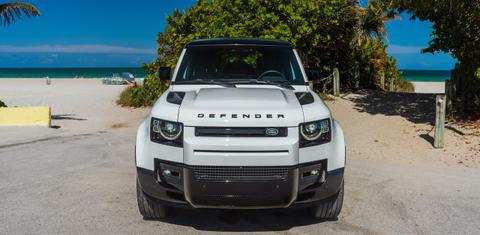Land Rover Defender 2024