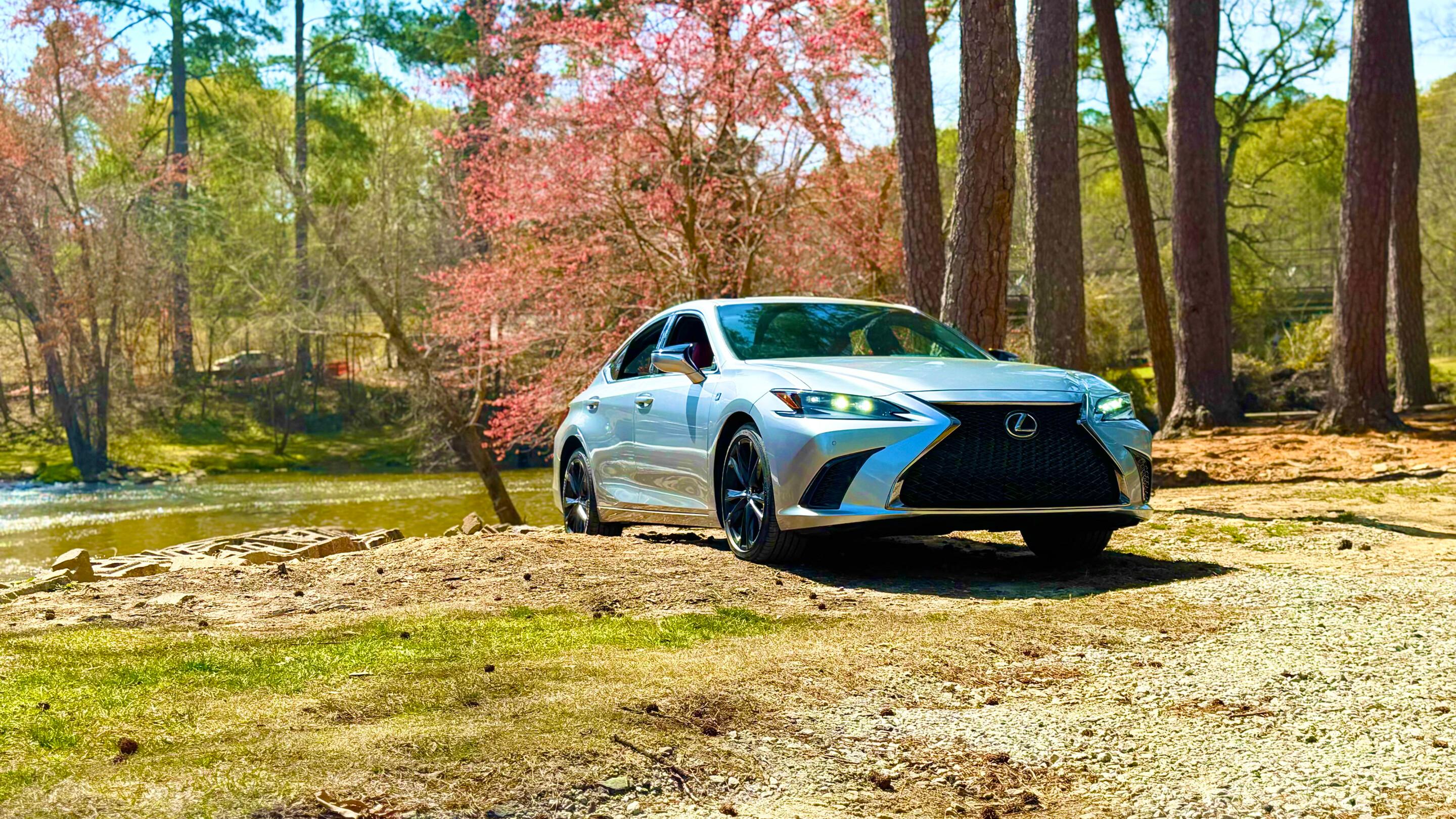 Lexus ES 2022 in 