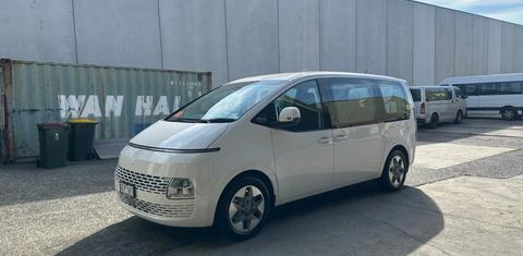 Hyundai STARIA 2025