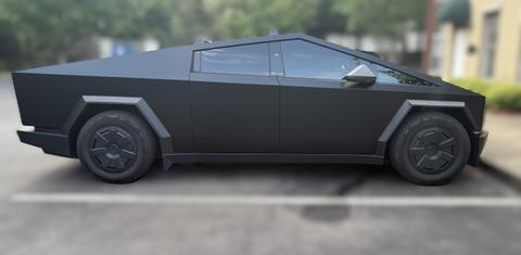 Tesla Cybertruck 2025