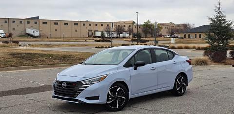 Nissan Versa 2024
