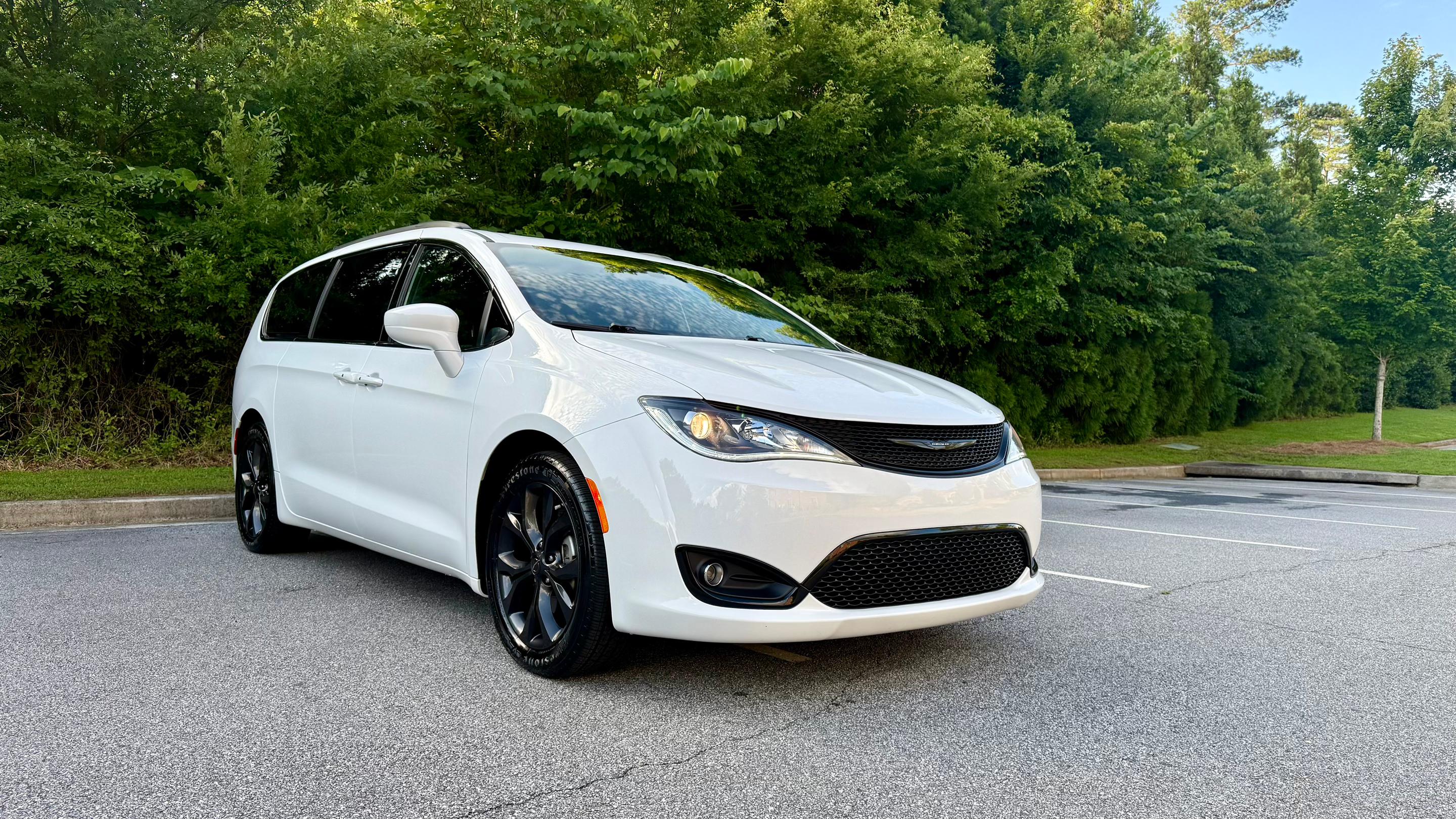 Chrysler Pacifica 2020 rental in Suwanee, GA by Saremi L. | Turo